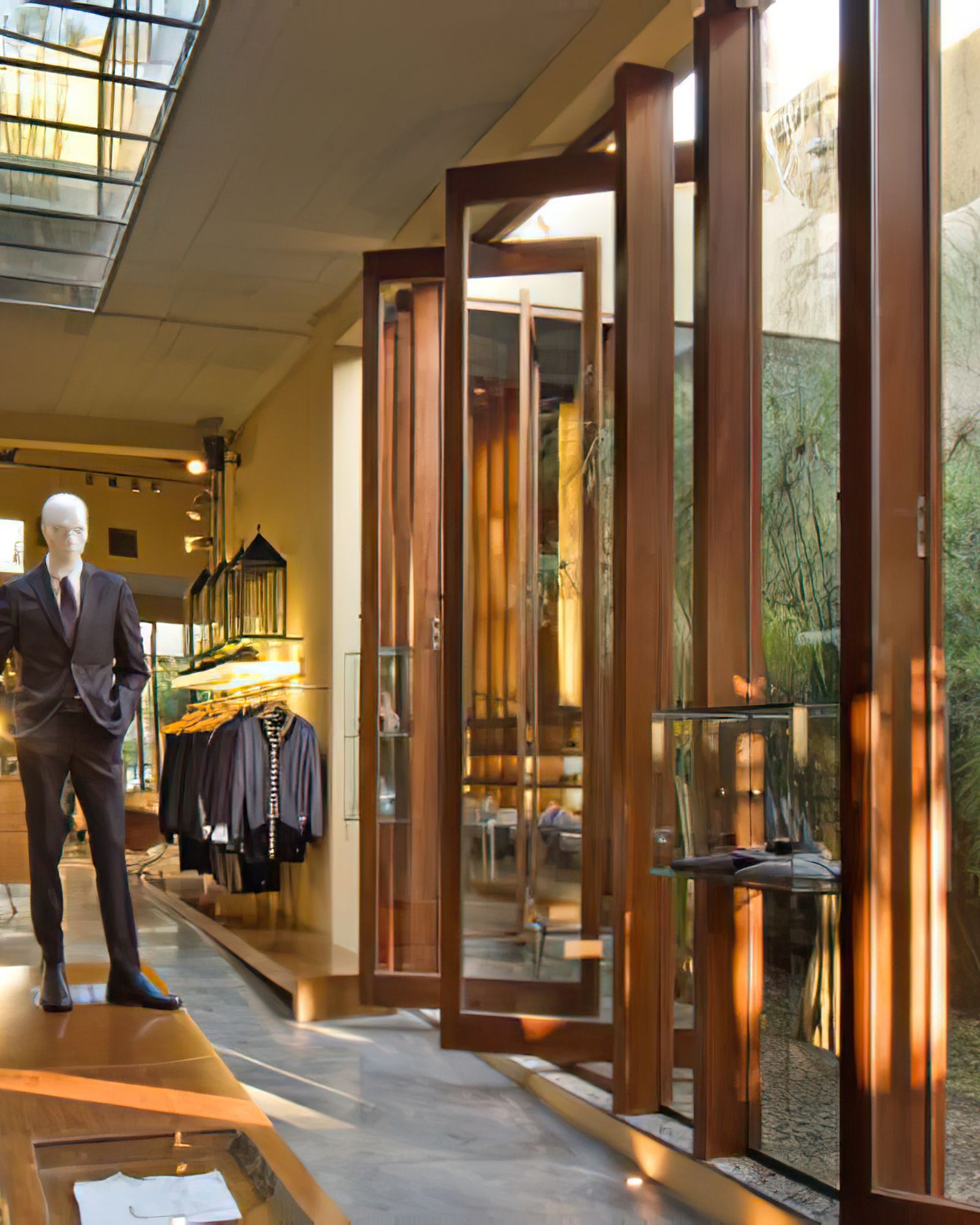 Finished retail store: display furniture, wall panels and wood flooring installed to the brand manual.