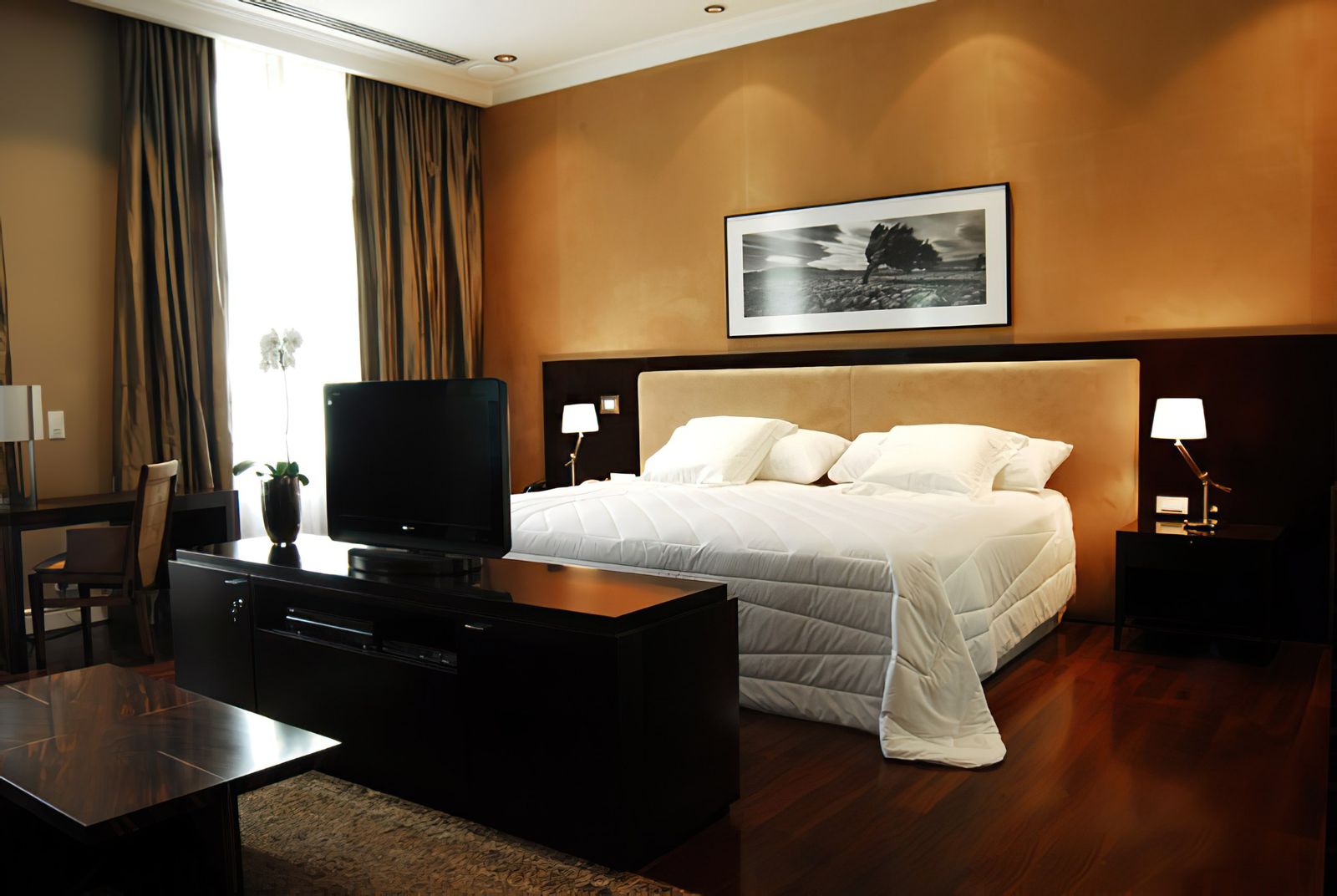 Algodon Mansion — Suites y áreas comunes · Recoleta. Carpintería y equipamiento a medida.
